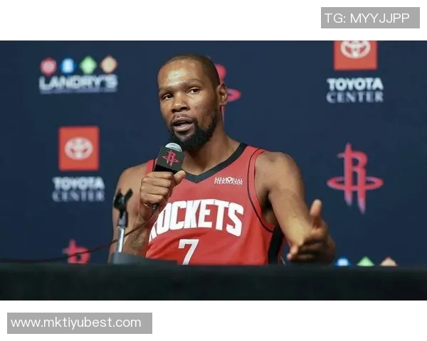 阿门赞杜兰特职业态度出色训练如赛场展现顶级球星风范